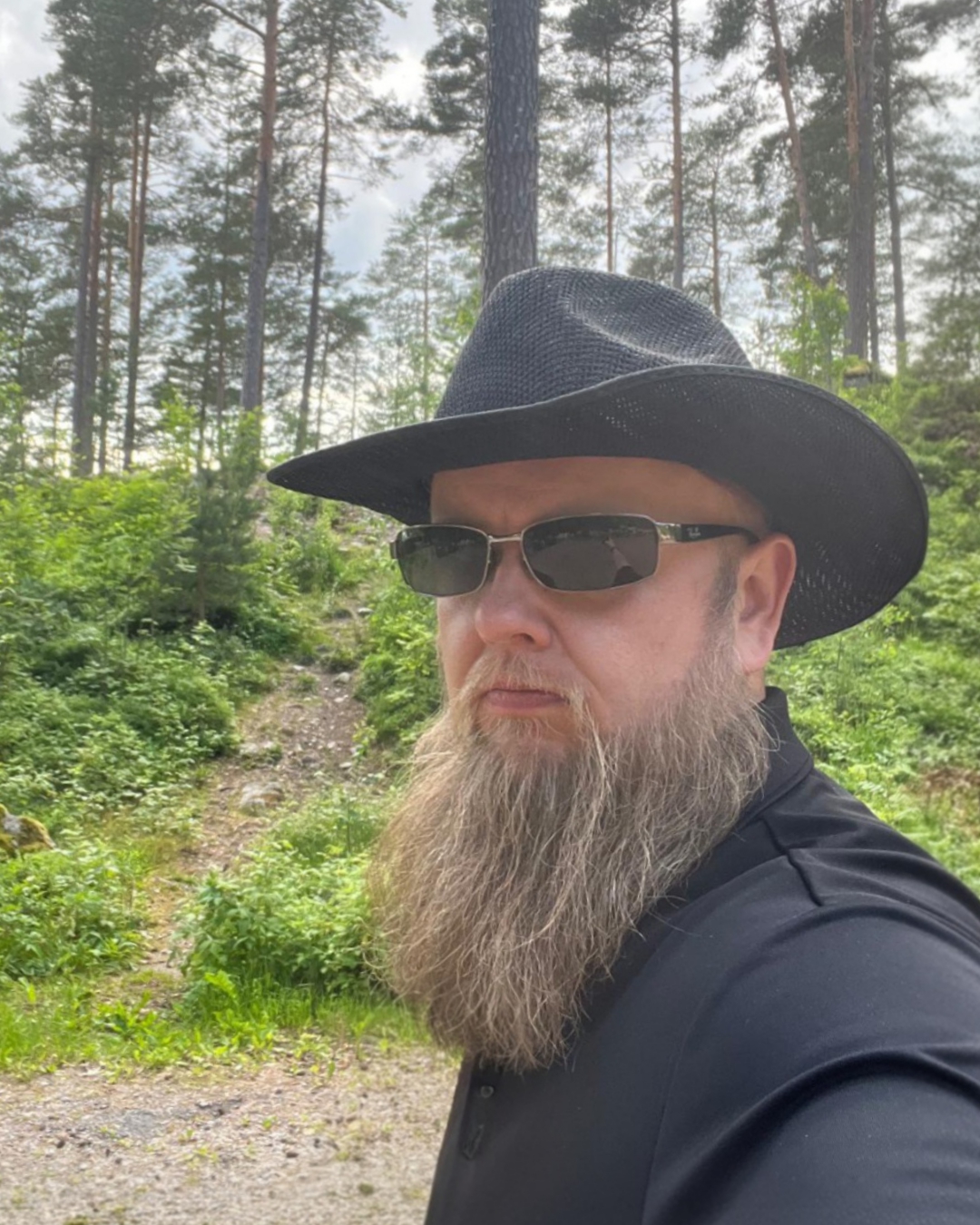 Miika Grefberg | MR Data | Tietoturva