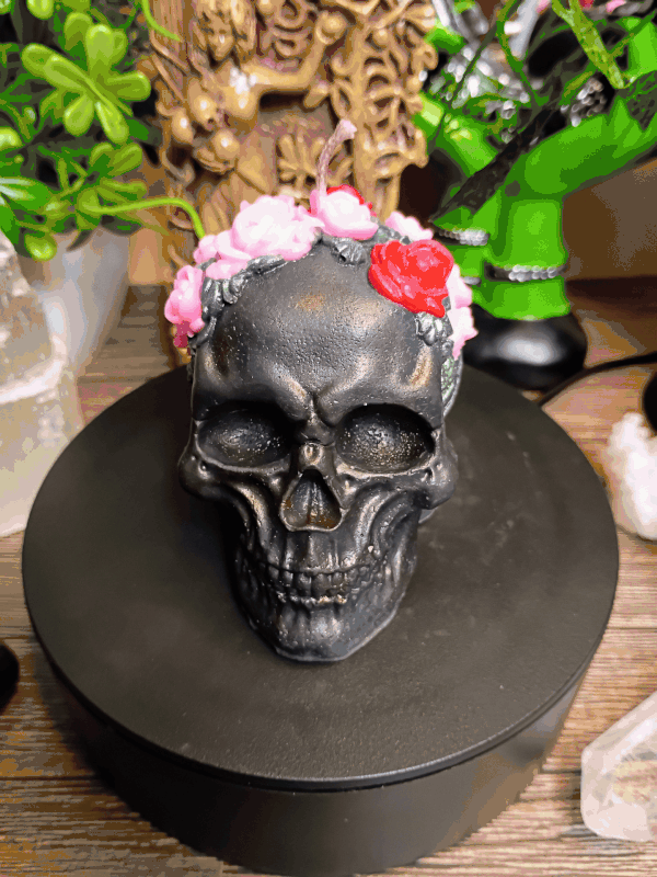 Skull and rose witchy candle, gothic candle decor, dark floral candle, witchy candle, altar decor, gothic home decor, macabre gift, handcrafted luxury candle by Bruja's Flame